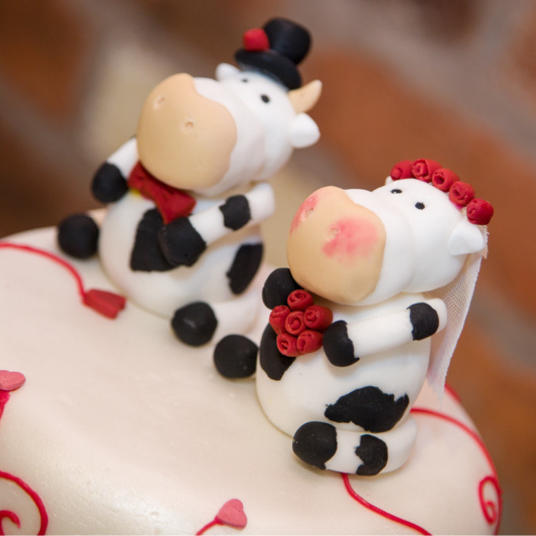 3 Cake topper