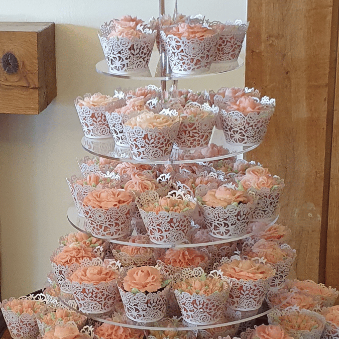 helen (1) Cake